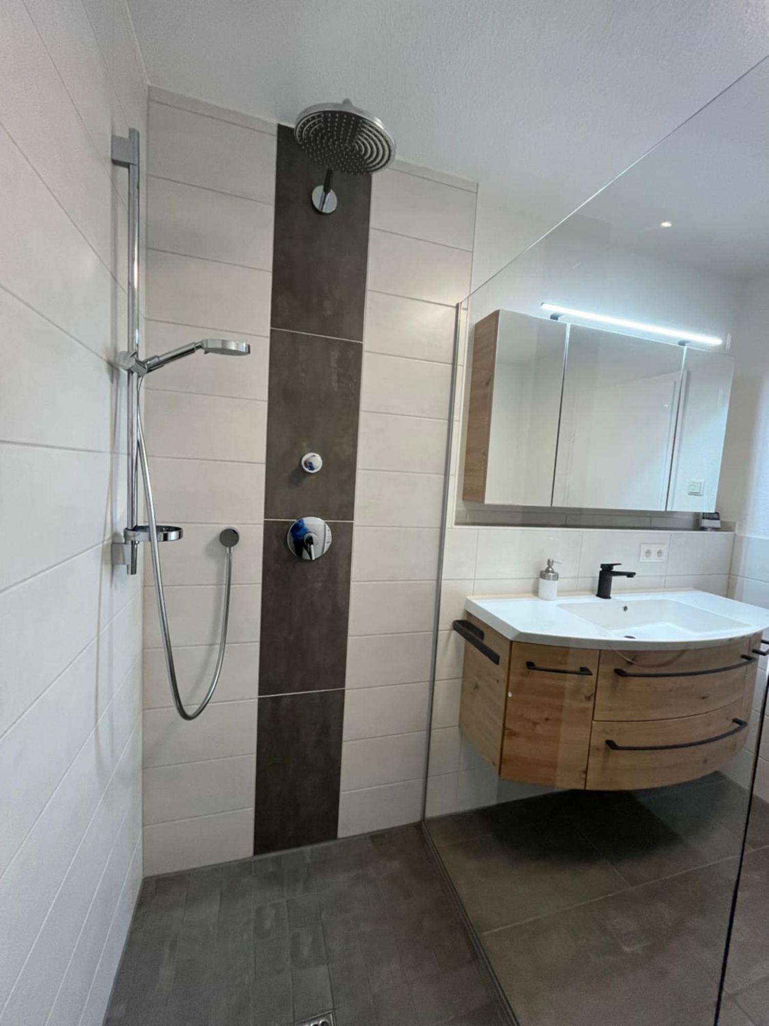 Ferienwohnung Mika FDH Exteriör bild